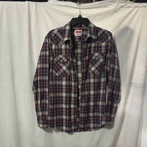 Wrangler Red and Blue Plaid Button Down Shirt
